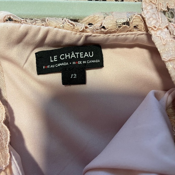 Lace dress - Picture 3 of 3